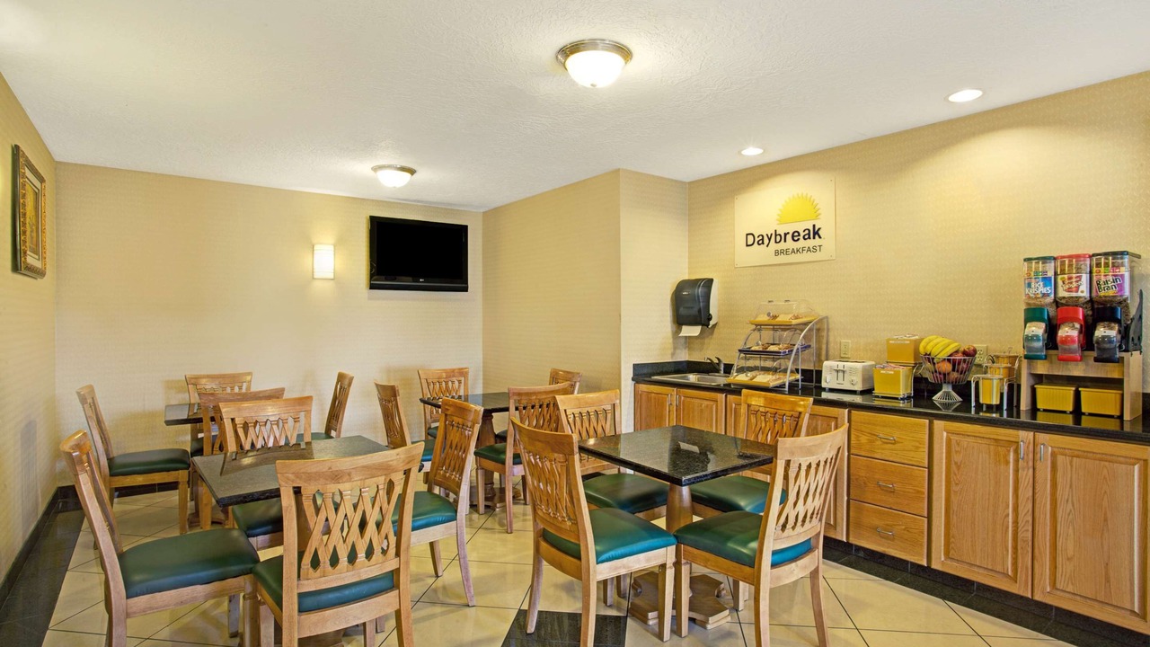 Photo of Livingroom in Perry