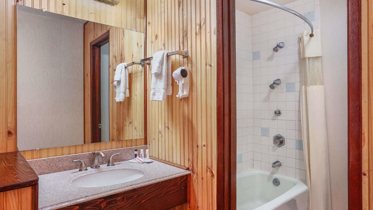 Photo of Bathroom in Helena