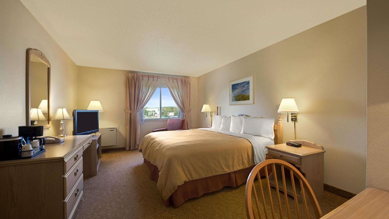 Photo of Bedroom in Holbrook