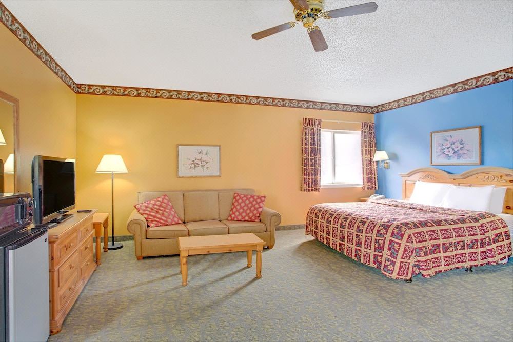 Photo of Livingroom in Lehi