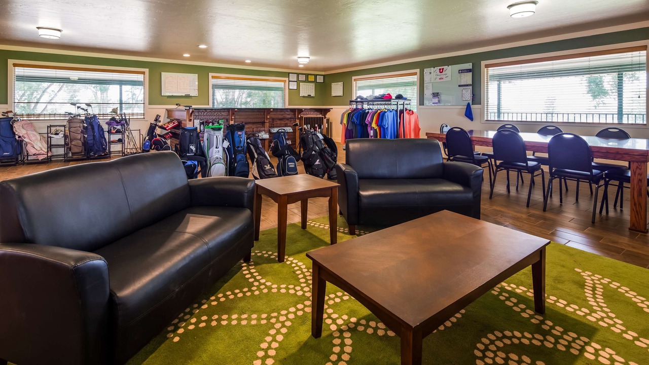 Photo of Livingroom in Fillmore