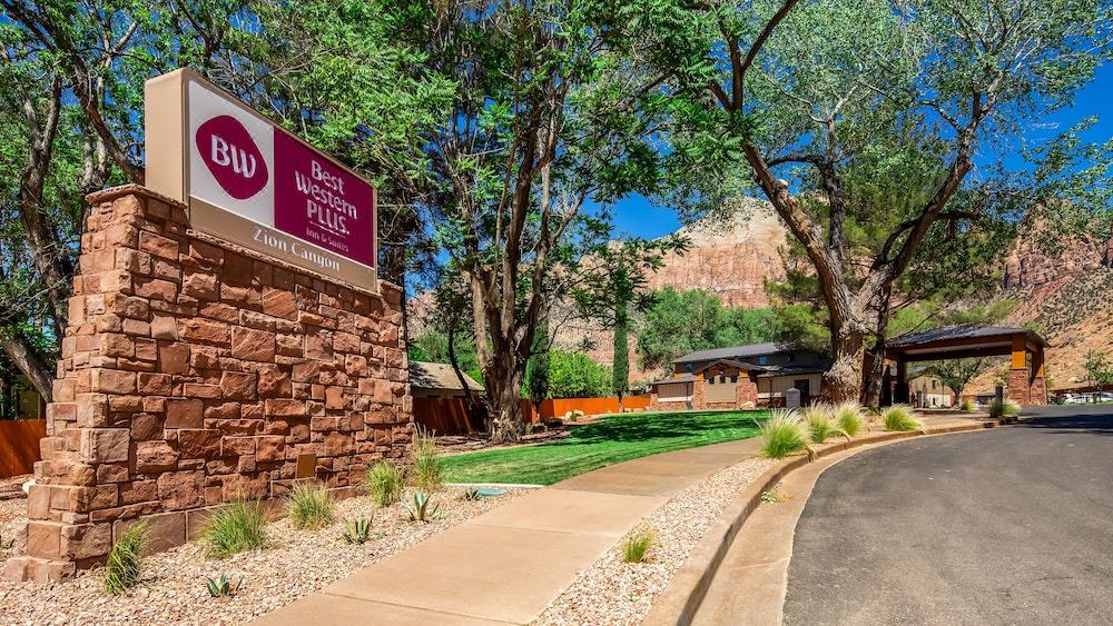Photo of Others in Zion National Park South Entrance