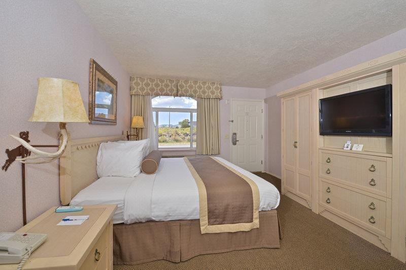 Photo of Bedroom in Torrey