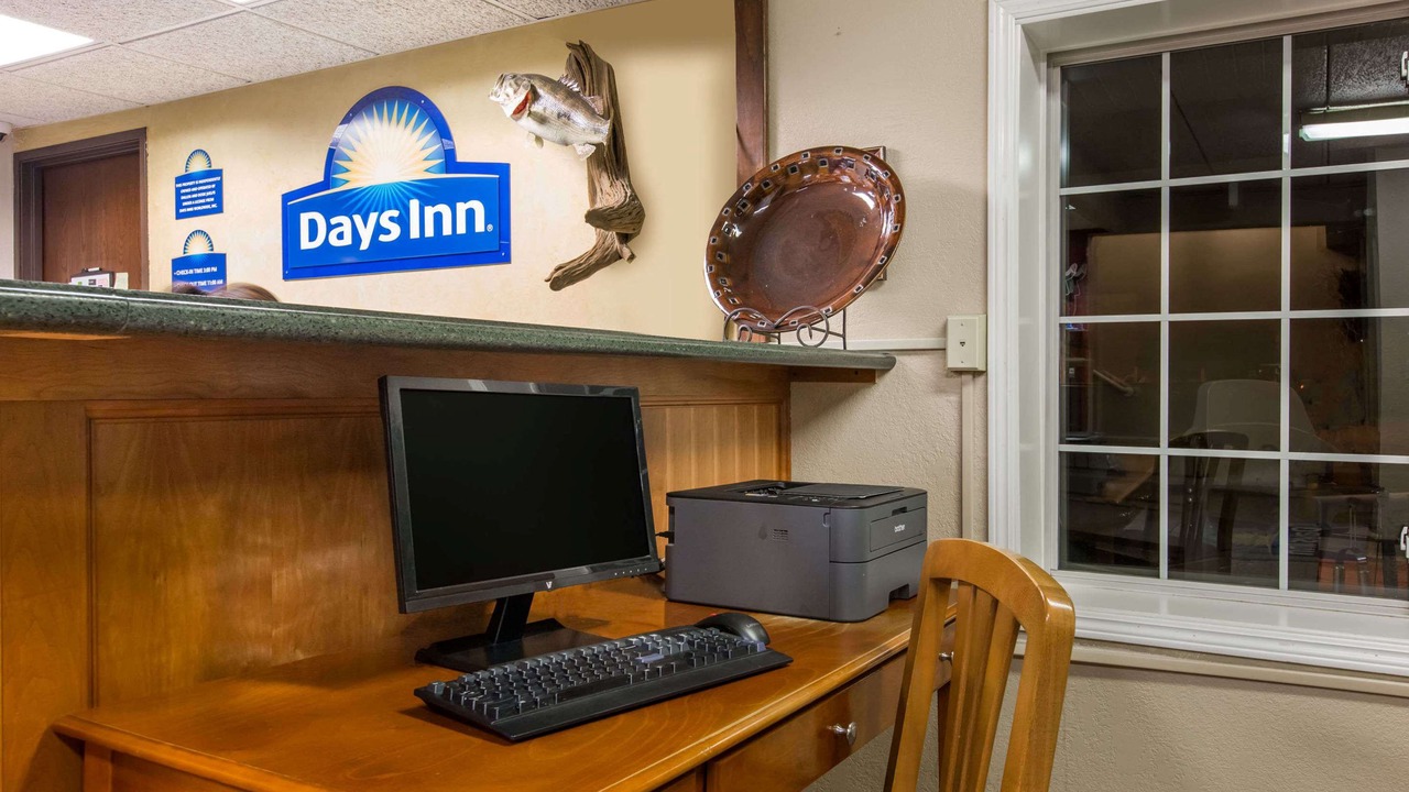 Photo of Livingroom in Pierre