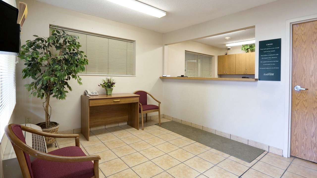 Photo of Livingroom in Aurora