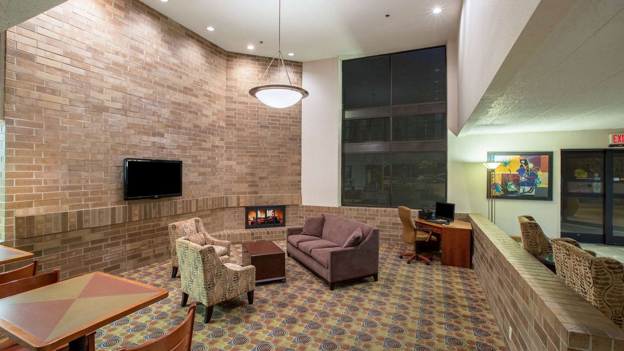 Photo of Livingroom in Omaha