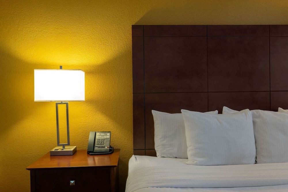 Photo of Bedroom in Castle Rock