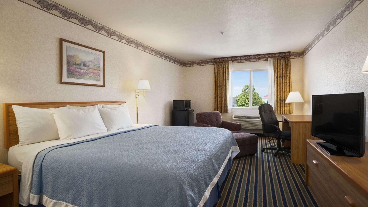Photo of Bedroom in Springville