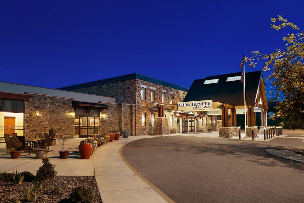 Photo of Buildings in Helena
