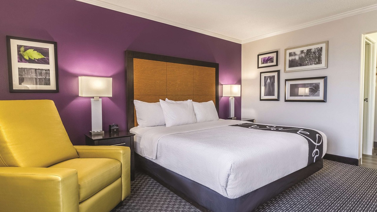 Photo of Bedroom in Central Scottsdale