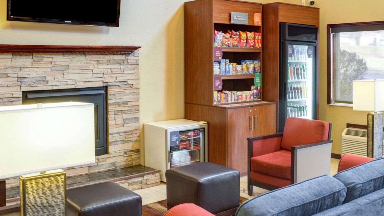 Photo of Livingroom in North Central Omaha
