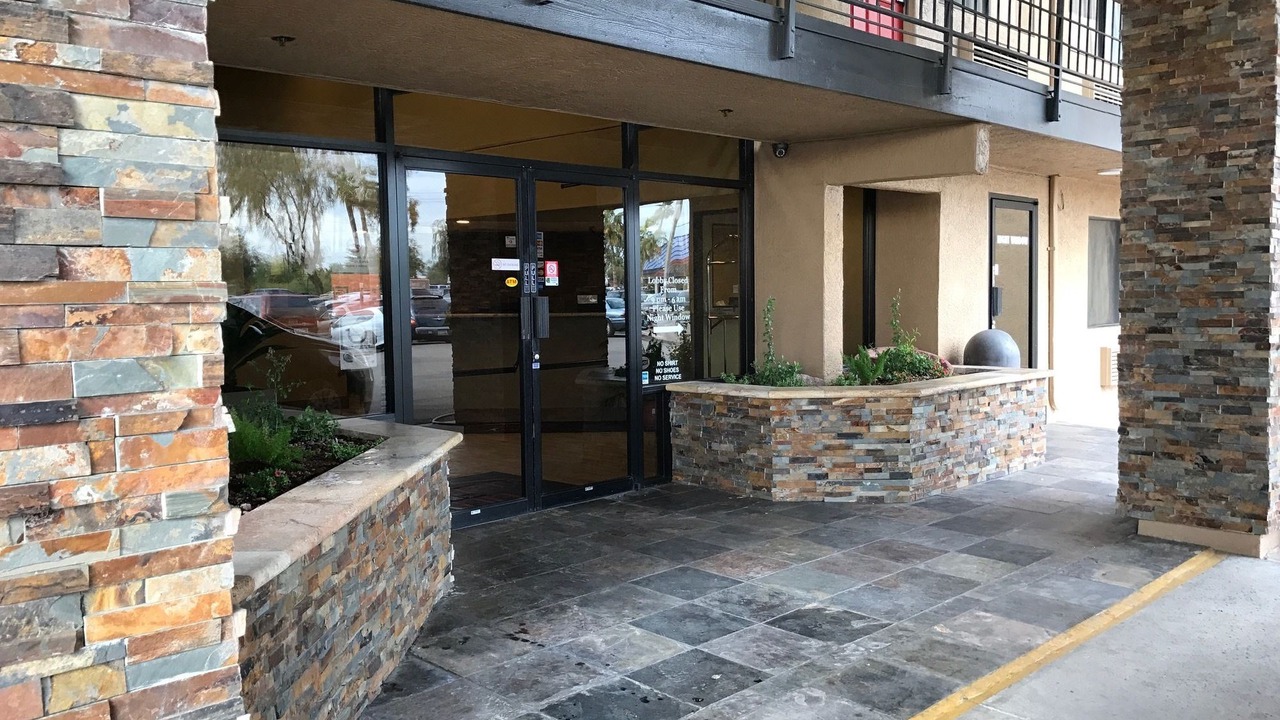Photo of Buildings in Estrella