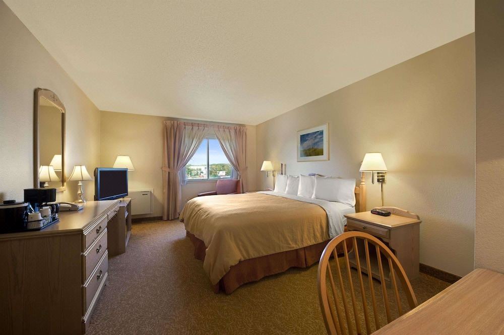 Photo of Bedroom in Holbrook