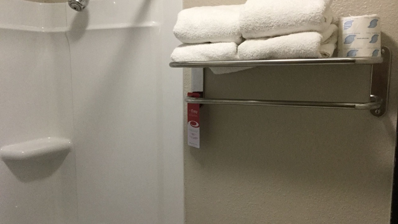 Photo of Bathroom in West Lincoln