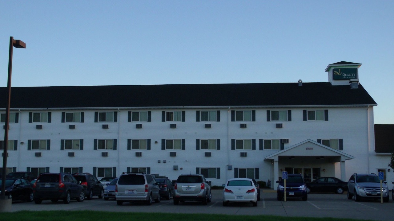 Photo of Buildings in Eldridge