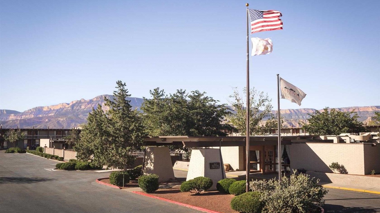 Photo of Buildings in Kayenta
