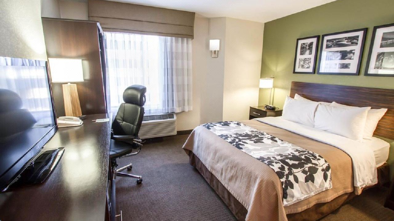 Photo of Bedroom in Paradise Valley Village
