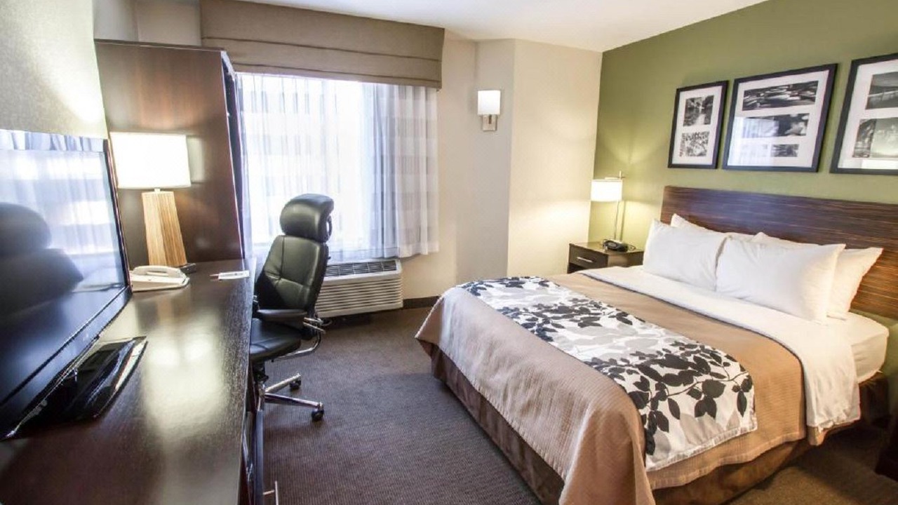 Photo of Bedroom in Paradise Valley Village