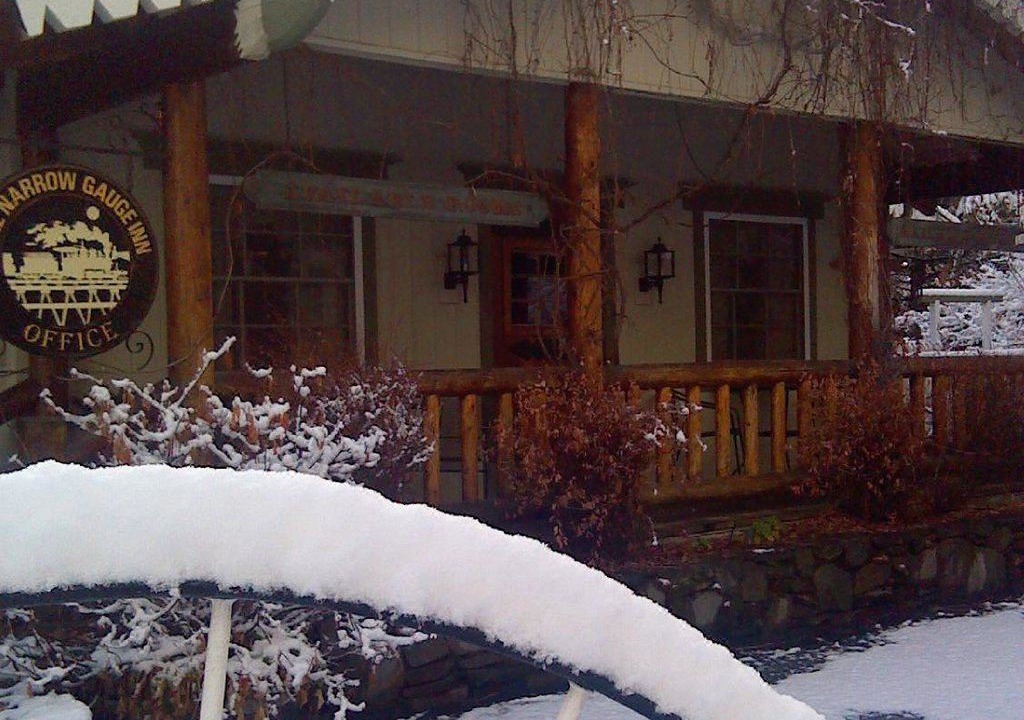 Photo of Buildings in Fish Camp