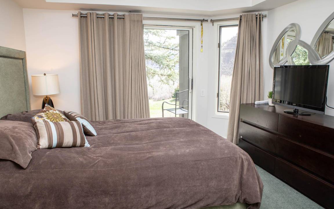 Photo of Bedroom in Avon