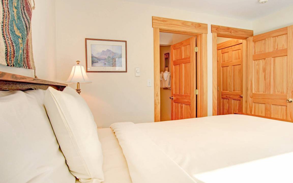Photo of Bedroom in Estes Park