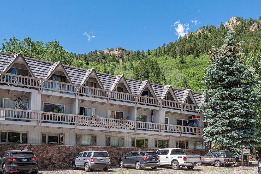 Photo of Others in Aspen