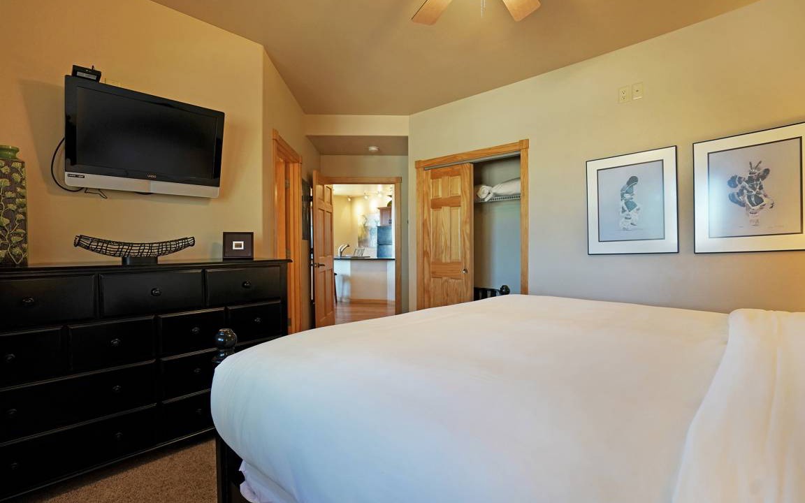 Photo of Bedroom in Estes Park