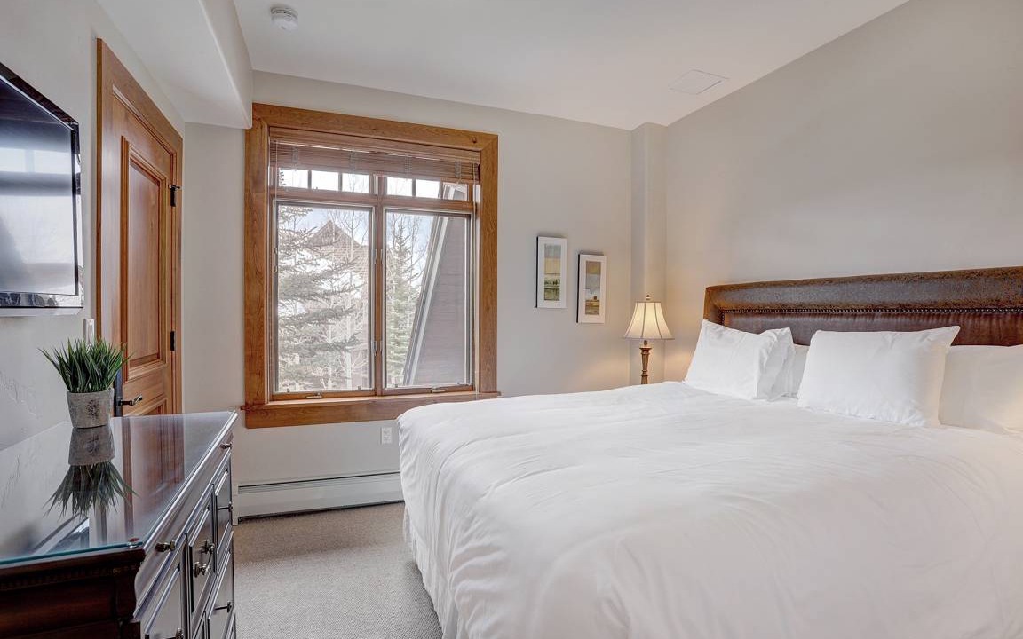 Photo of Bedroom in Avon