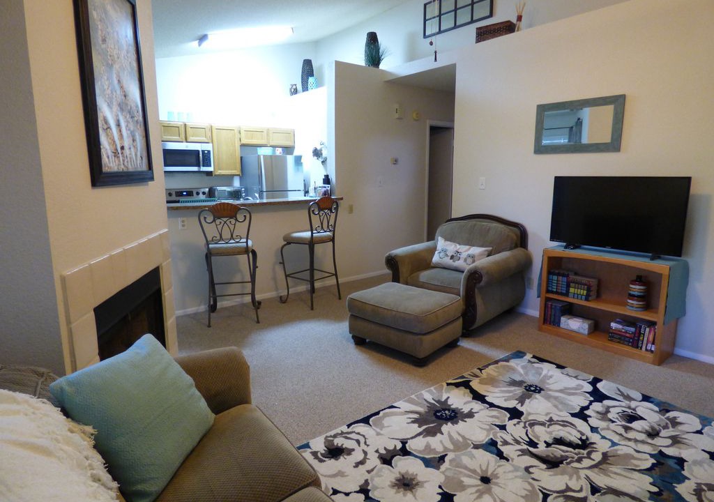 Photo of Livingroom in Alta Mesa Community Association
