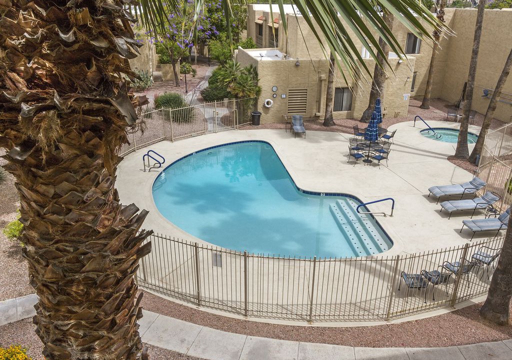 Photo of Outdoor in Winfield Place