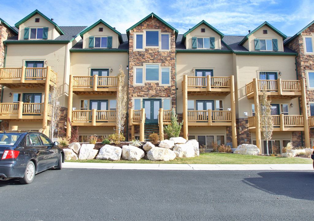 Photo of Buildings in Eden