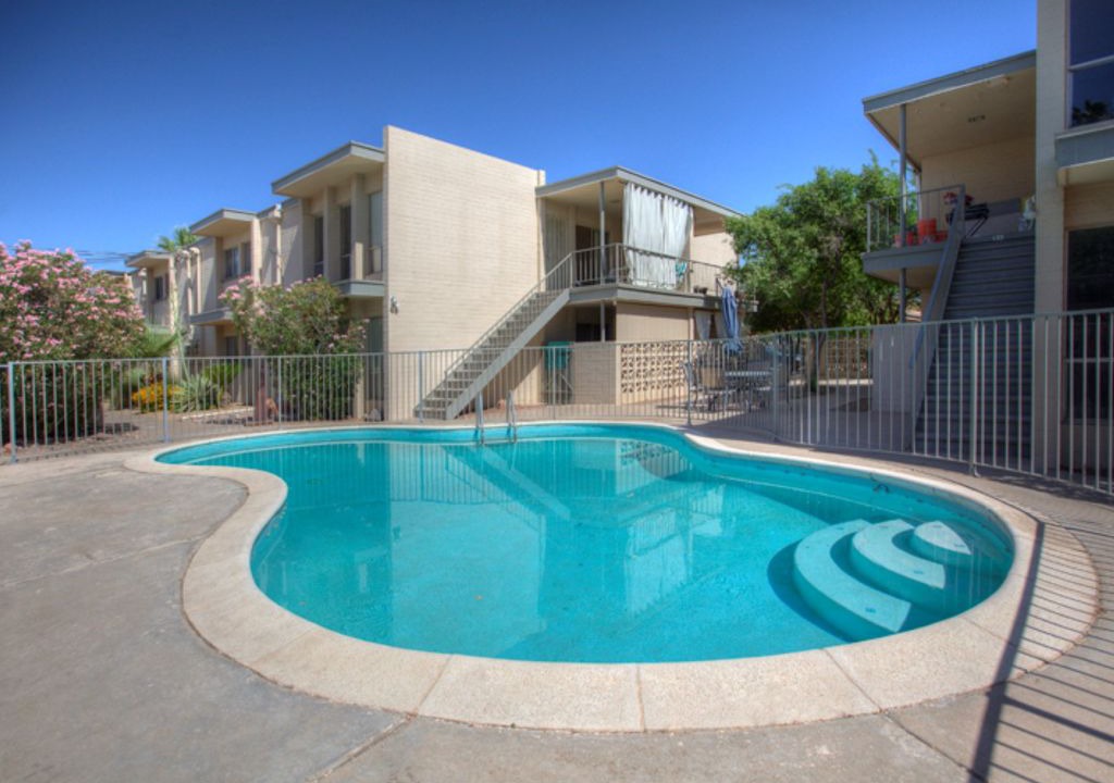 Photo of Outdoor in Winfield Place