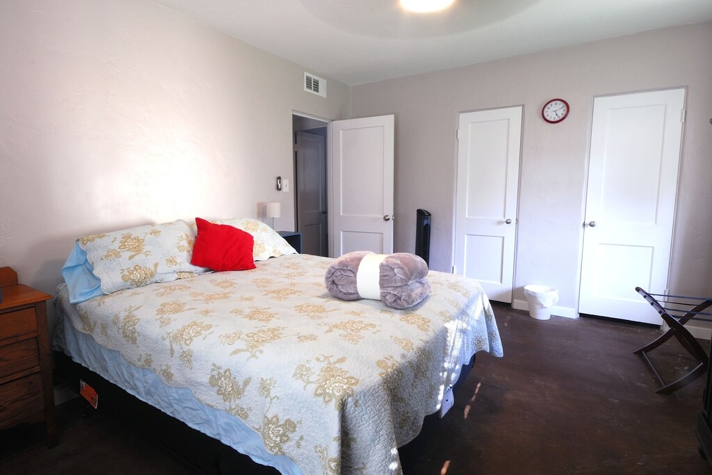Photo of Bedroom in Encanto