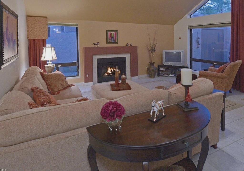 Photo of Livingroom in Skyline Bel Air Estates