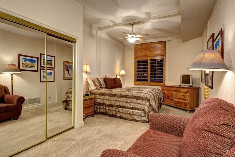 Photo of Livingroom in Deer Valley