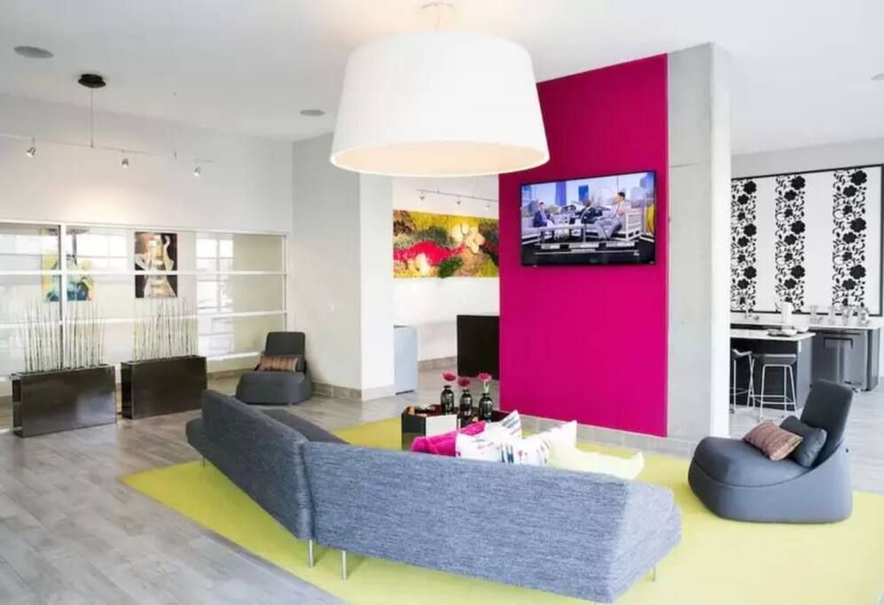 Photo of Livingroom in Evans Churchill
