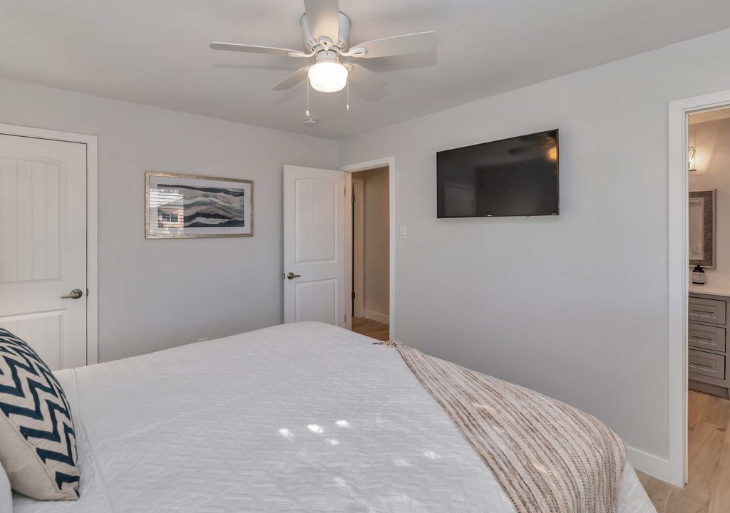 Photo of Bedroom in Peaceful Valley