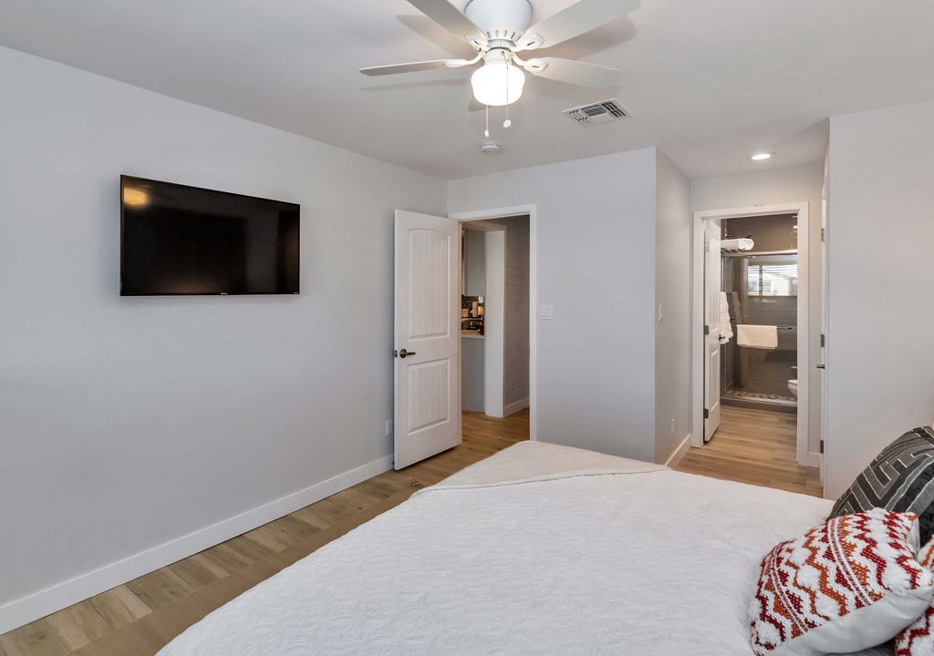 Photo of Bedroom in Peaceful Valley