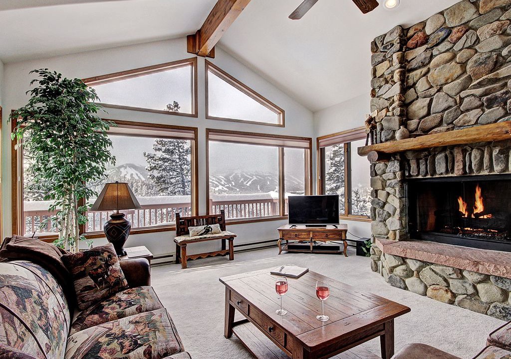 Photo of Livingroom in Dunkin Hill
