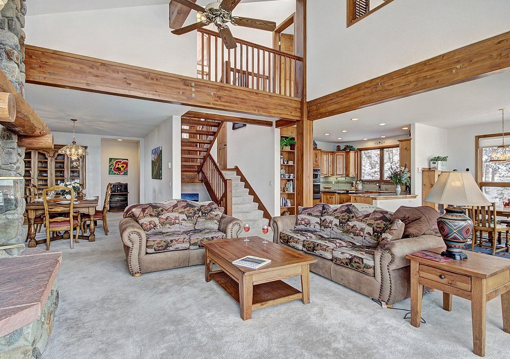 Photo of Livingroom in Dunkin Hill