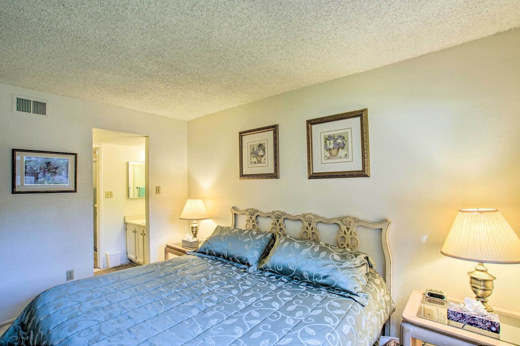 Photo of Bedroom in Winfield Place