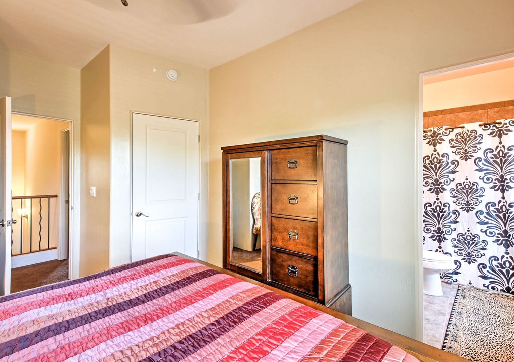 Photo of Bedroom in Sunset