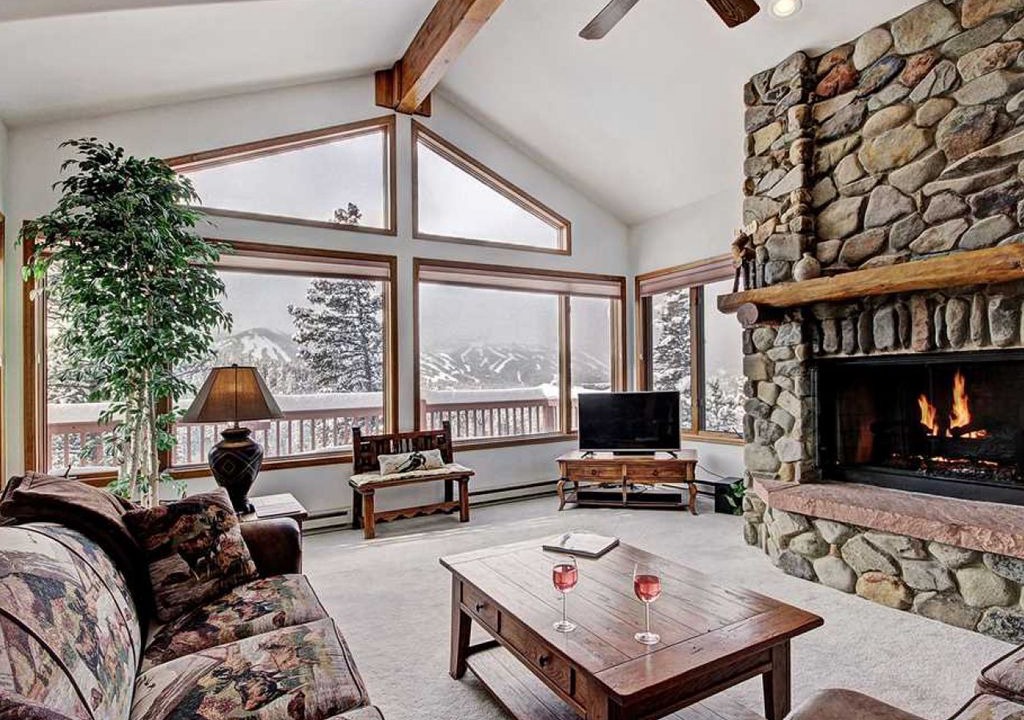 Photo of Livingroom in Dunkin Hill
