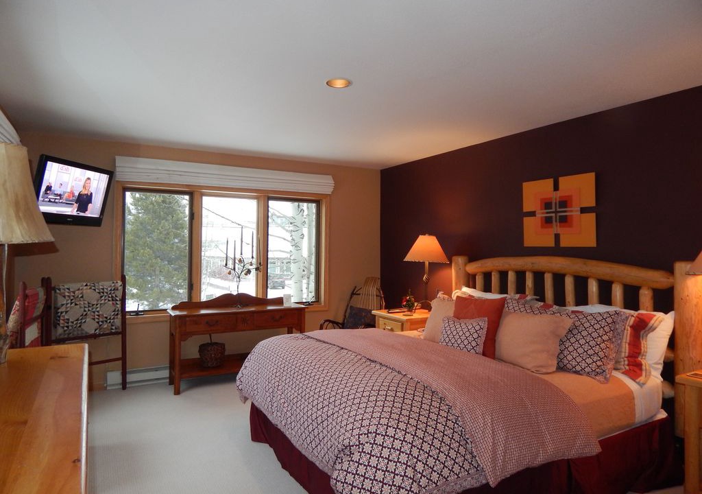 Photo of Bedroom in Teton Pines