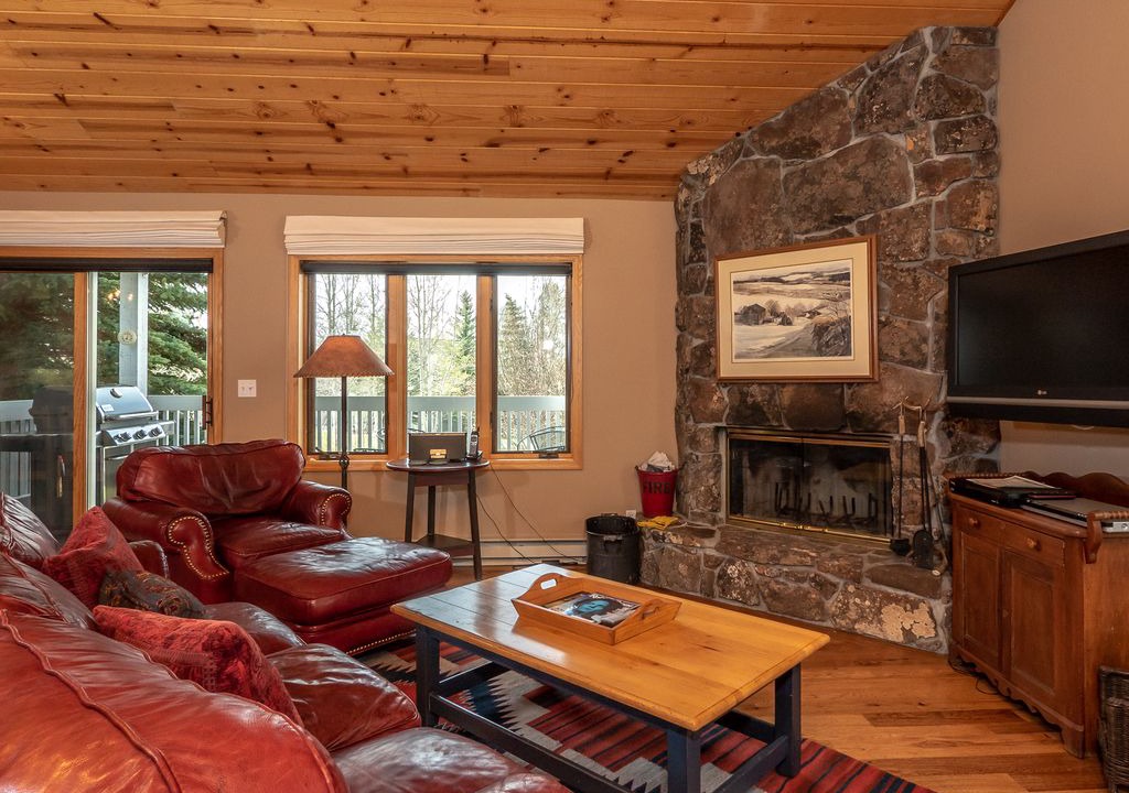Photo of Livingroom in Teton Pines