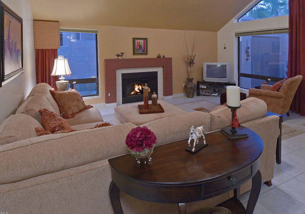 Photo of Livingroom in Skyline Bel Air Estates