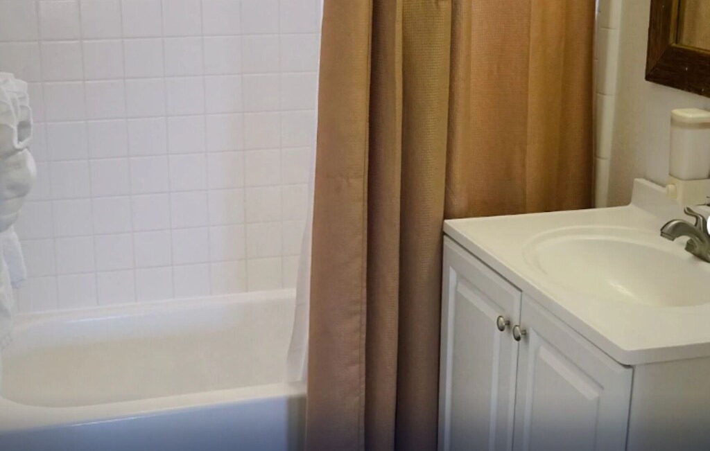 Photo of Bathroom in Camp Verde