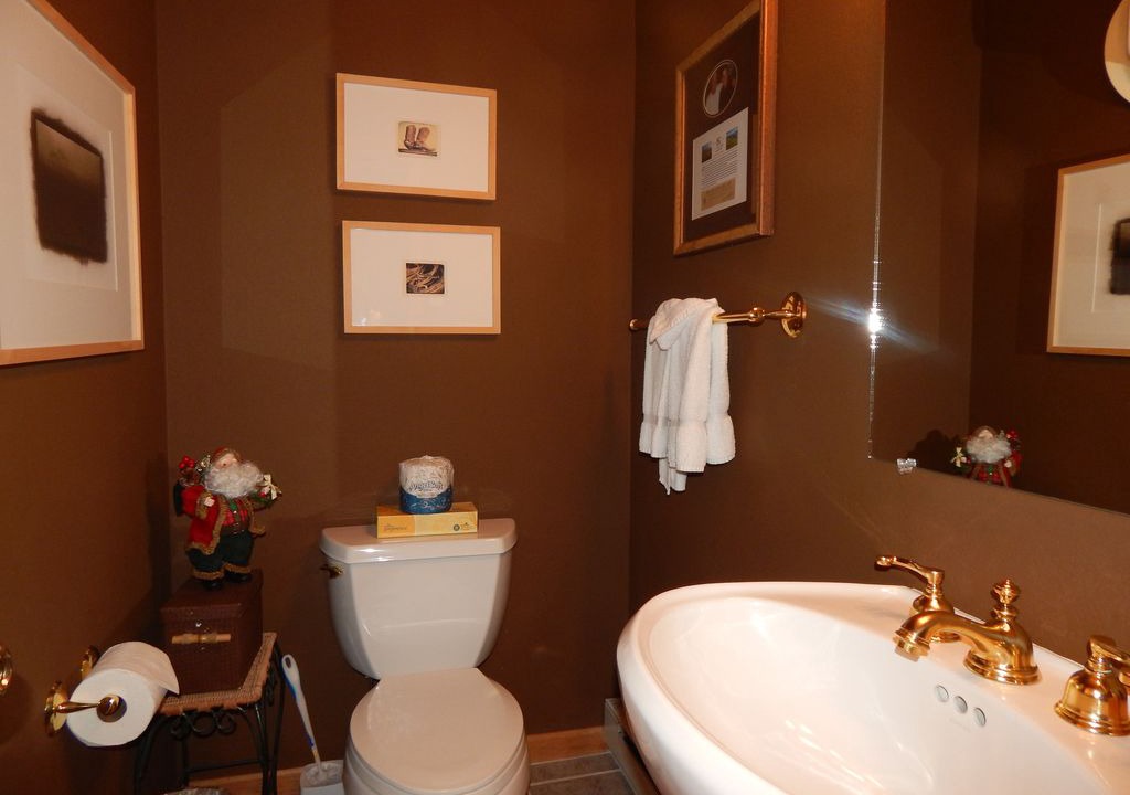 Photo of Bathroom in Teton Pines