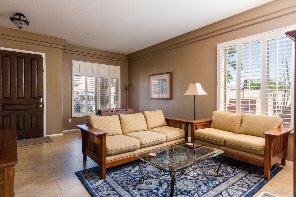 Photo of Livingroom in McDowell Mountain Ranch