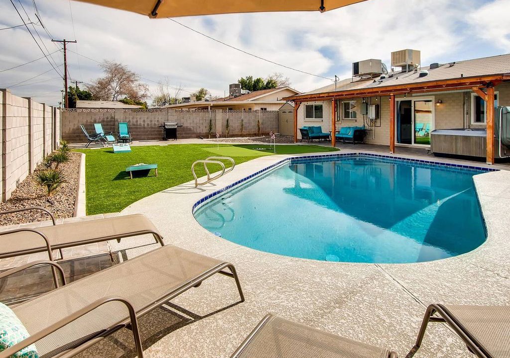 Photo of Outdoor in Scottsdale Estates Six